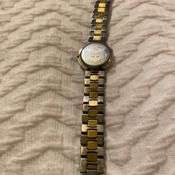 AUTHENTIC CHRISTIAN DIOR WATCH - Picture 8 of 9